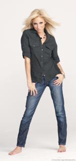 Debbie Gibson feet photo thumbnail