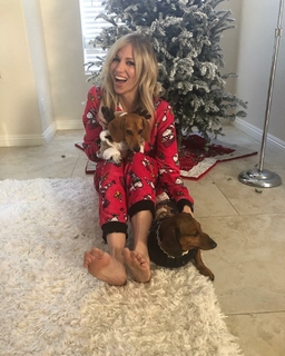 Debbie Gibson feet photo thumbnail