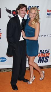 Debbie Gibson feet photo thumbnail