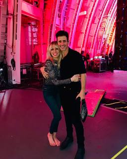 Debbie Gibson feet photo thumbnail