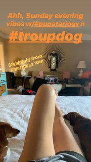 Debbie Gibson feet photo thumbnail