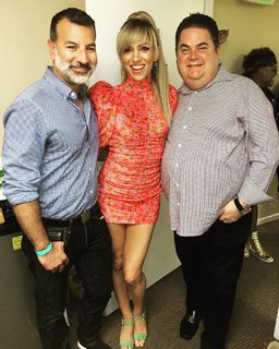 Debbie Gibson feet photo thumbnail