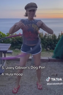 Debbie Gibson feet photo thumbnail