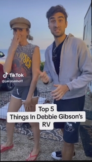 Debbie Gibson feet photo thumbnail