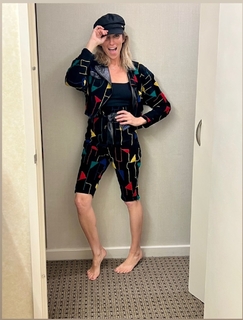 Debbie Gibson feet photo thumbnail