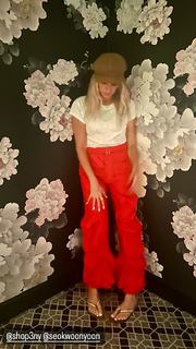 Debbie Gibson feet photo thumbnail