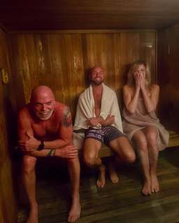Debbie Gibson feet photo thumbnail