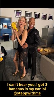 Debbie Gibson feet photo thumbnail