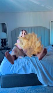 Debbie Gibson feet photo thumbnail