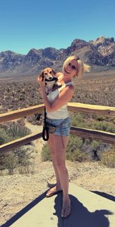 Debbie Gibson feet photo 1