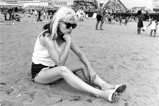 Debbie Harry feet photo thumbnail