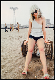 Debbie Harry feet photo thumbnail
