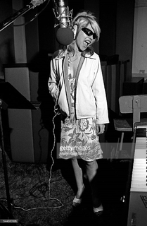 Debbie Harry feet photo thumbnail