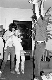 Debbie Harry feet photo thumbnail