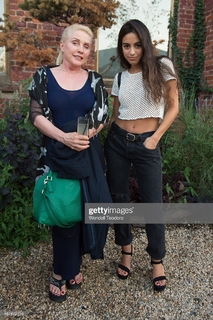Debbie Harry feet photo thumbnail