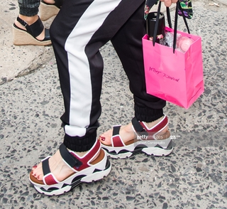 Debbie Harry feet photo thumbnail
