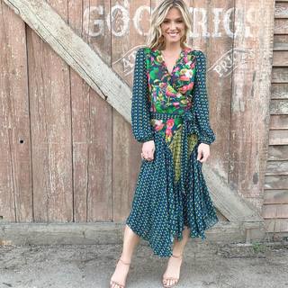 Debbie Matenopoulos feet photo 12
