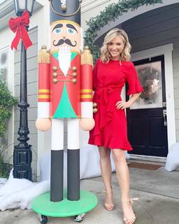 Debbie Matenopoulos feet photo 8