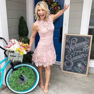 Debbie Matenopoulos feet photo 6