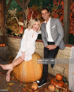 Debbie Matenopoulos feet photo 11