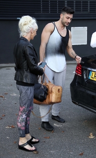 Debbie McGee feet photo 4