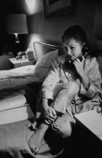 Debbie Reynolds feet photo thumbnail
