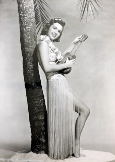 Debbie Reynolds feet photo thumbnail