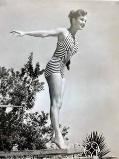 Debbie Reynolds feet photo thumbnail