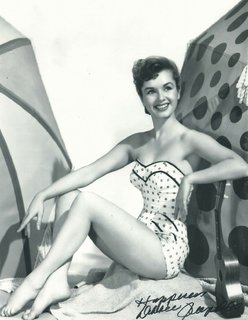 Debbie Reynolds feet photo thumbnail