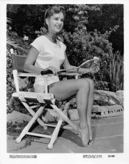 Debbie Reynolds feet photo thumbnail