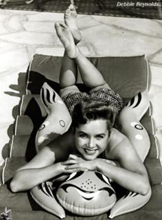 Debbie Reynolds feet photo thumbnail