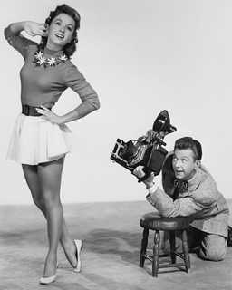 Debbie Reynolds feet photo thumbnail