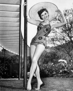 Debbie Reynolds feet photo thumbnail