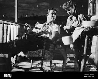 Debbie Reynolds feet photo thumbnail
