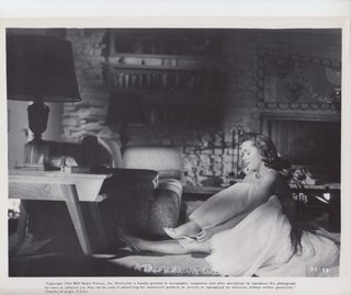 Debbie Reynolds feet photo thumbnail