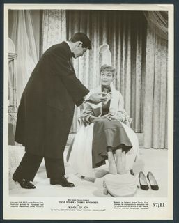 Debbie Reynolds feet photo thumbnail