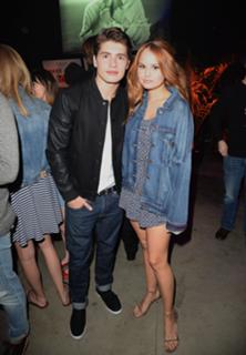 Debby Ryan feet photo thumbnail