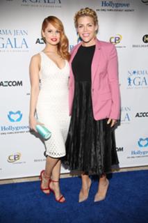 Debby Ryan feet photo thumbnail