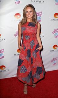 Debby Ryan feet photo thumbnail