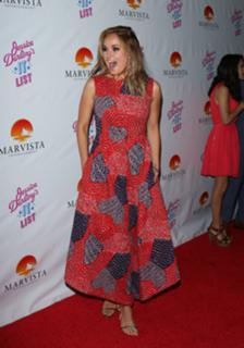 Debby Ryan feet photo thumbnail