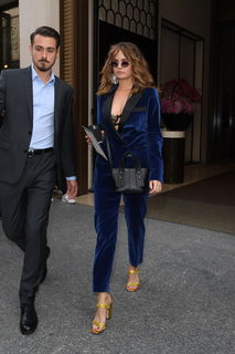 Debby Ryan feet photo thumbnail