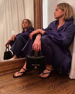 Debby Ryan feet photo thumbnail