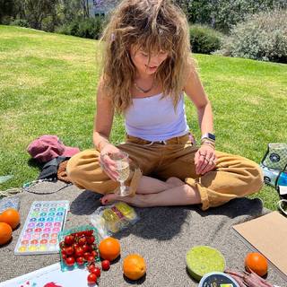 Debby Ryan feet photo thumbnail