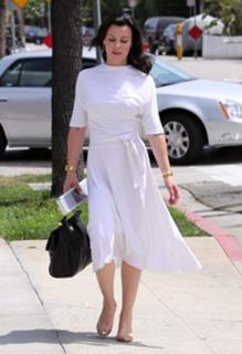 Debi Mazar feet photo thumbnail