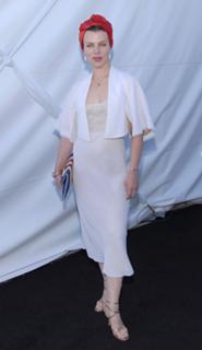 Debi Mazar feet photo thumbnail