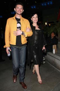 Debi Mazar feet photo thumbnail