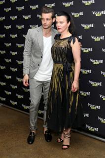 Debi Mazar feet photo thumbnail