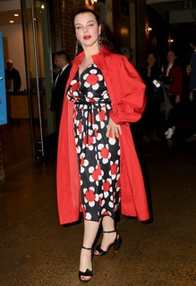 Debi Mazar feet photo thumbnail