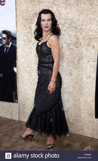 Debi Mazar feet photo thumbnail