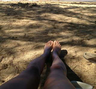 Debi Mazar feet photo thumbnail